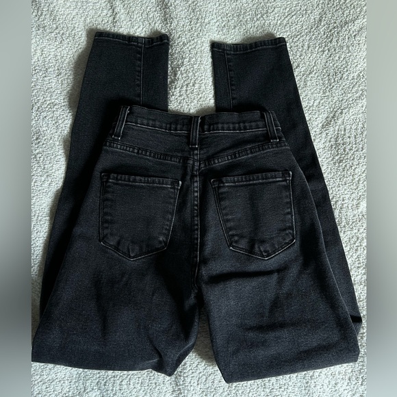 Fashion Nova High Rise Mom Jeans - Picture 3 of 4